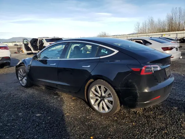 5YJ3E1EB2LF600815 2020 TESLA MODEL 3 - Image 2