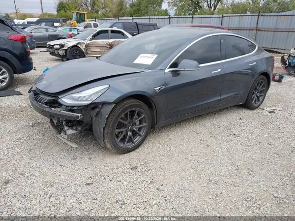 5YJ3E1EB2LF616447 2020 TESLA MODEL 3 - Image 2