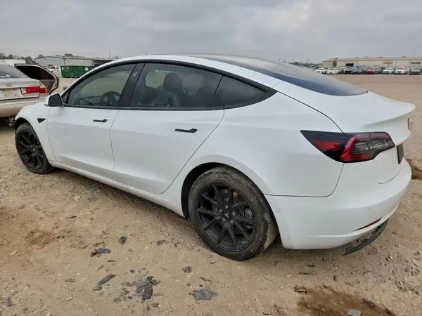 5YJ3E1EB2LF618537 2020 TESLA MODEL 3 - Image 2