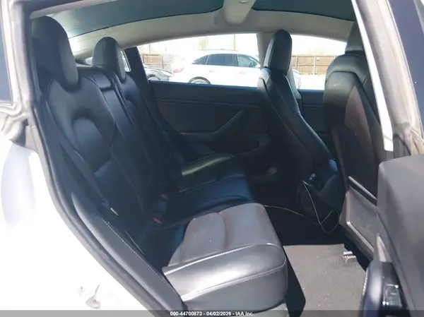 5YJ3E1EB2LF619302 2020 TESLA MODEL 3 - Image 8