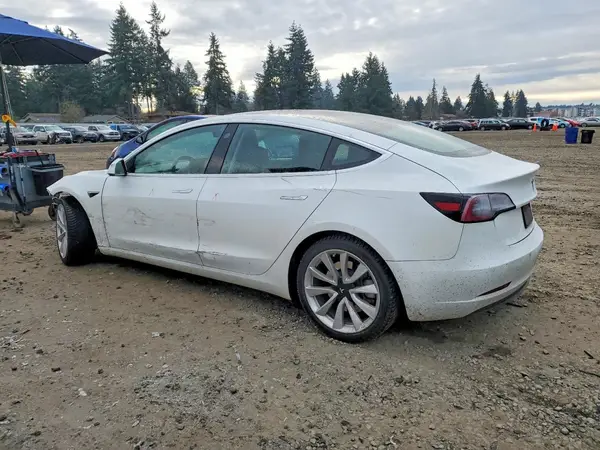 5YJ3E1EB2LF621325 2020 TESLA MODEL 3 - Image 2