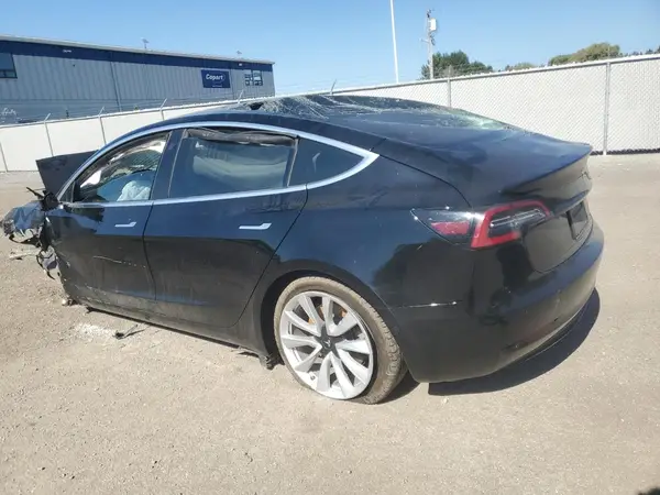 5YJ3E1EB2LF626556 2020 TESLA MODEL 3 - Image 2