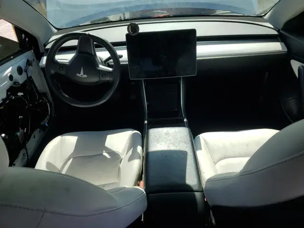 5YJ3E1EB2LF628825 2020 TESLA MODEL 3 - Image 8