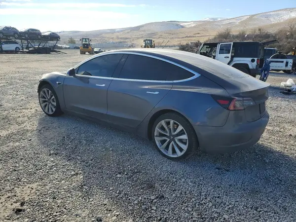 5YJ3E1EB2LF640036 2020 TESLA MODEL 3 - Image 2