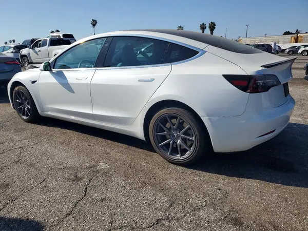 5YJ3E1EB2LF651585 2020 TESLA MODEL 3 - Image 2