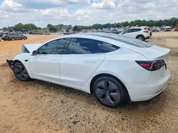5YJ3E1EB2LF665339 2020 TESLA MODEL 3 - Image 2