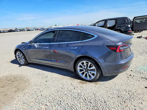 5YJ3E1EB2LF668807 2020 TESLA MODEL 3 - Image 2