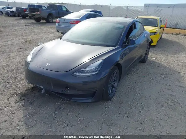 5YJ3E1EB2LF670525 2020 TESLA MODEL 3 - Image 2