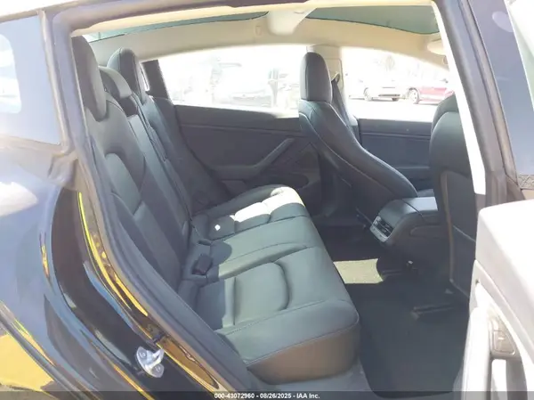5YJ3E1EB2LF710425 2020 TESLA MODEL 3 - Image 8