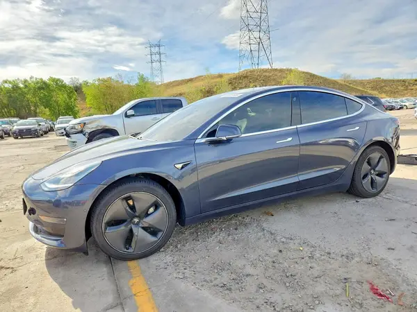 5YJ3E1EB2LF710764 2020 TESLA MODEL 3 - Image 1
