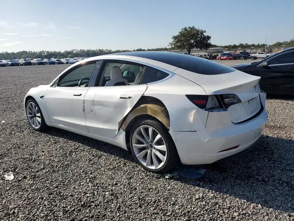 5YJ3E1EB2LF712921 2020 TESLA MODEL 3 - Image 2