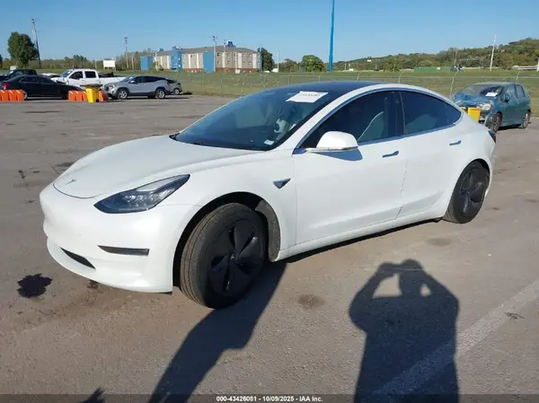 5YJ3E1EB2LF720100 2020 TESLA MODEL 3 - Image 2