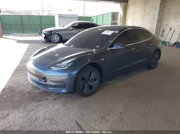 5YJ3E1EB2LF735003 2020 TESLA MODEL 3 - Image 2