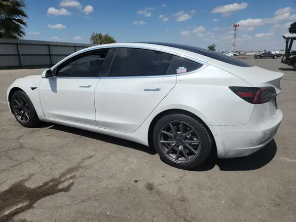 5YJ3E1EB2LF746471 2020 TESLA MODEL 3 - Image 2