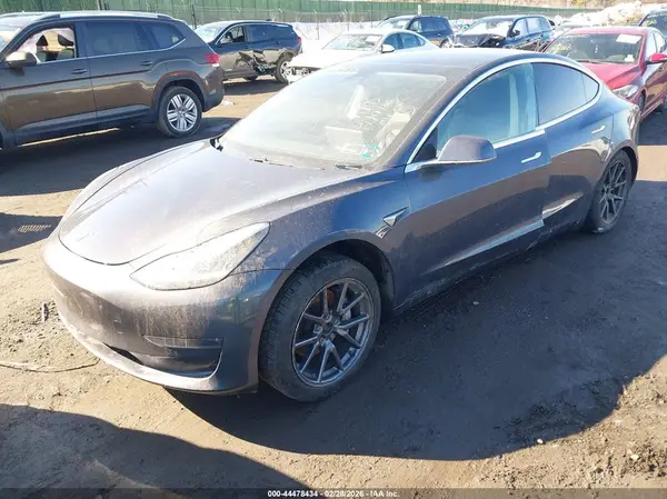 5YJ3E1EB2LF784122 2020 TESLA MODEL 3 - Image 2