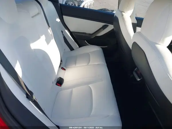 5YJ3E1EB2LF787733 2020 TESLA MODEL 3 - Image 8