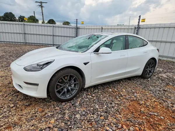 5YJ3E1EB2LF787800 2020 TESLA MODEL 3 - Image 1