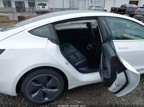 5YJ3E1EB2LF790583 2020 TESLA MODEL 3 - Image 8