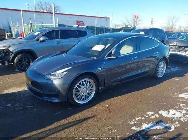 5YJ3E1EB2LF791202 2020 TESLA MODEL 3 - Image 2