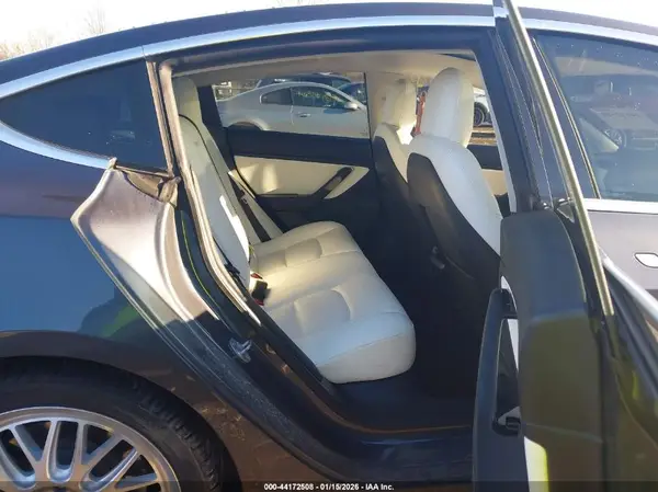 5YJ3E1EB2LF791202 2020 TESLA MODEL 3 - Image 8