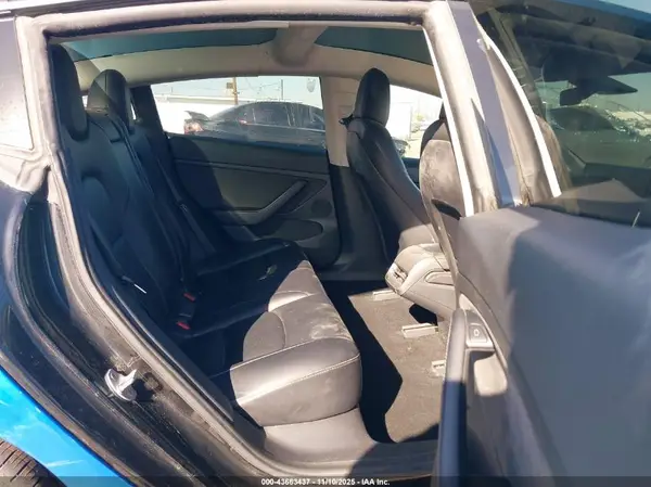 5YJ3E1EB2MF003858 2021 TESLA MODEL 3 - Image 8