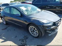 5YJ3E1EB2MF004055 2021 TESLA MODEL 3
