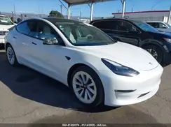 5YJ3E1EB2MF004122 2021 TESLA MODEL 3