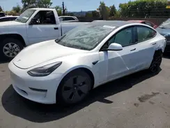 5YJ3E1EB2MF013371 2021 TESLA MODEL 3