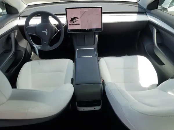 5YJ3E1EB2MF013371 2021 TESLA MODEL 3 - Image 8