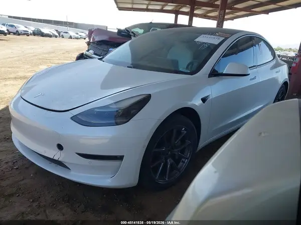 5YJ3E1EB2MF020062 2021 TESLA MODEL 3 - Image 2