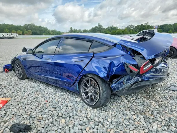 5YJ3E1EB2MF032678 2021 TESLA MODEL 3 - Image 2