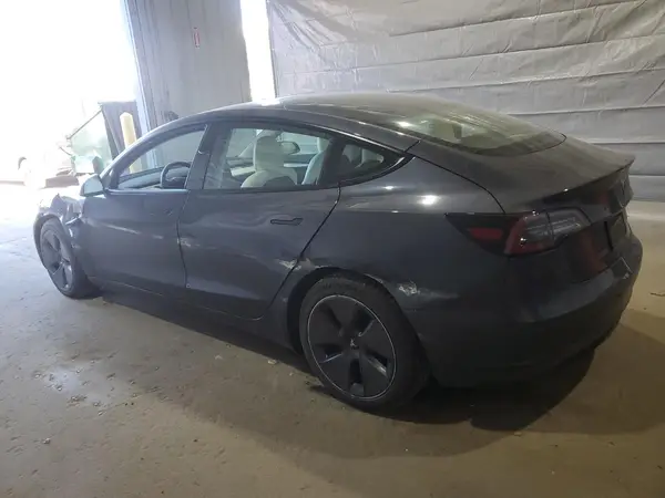5YJ3E1EB2MF036486 2021 TESLA MODEL 3 - Image 2