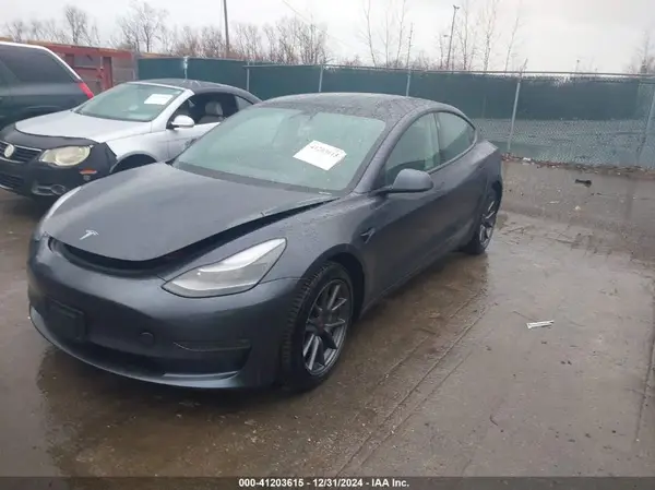 5YJ3E1EB2MF037167 2021 TESLA MODEL 3 - Image 2