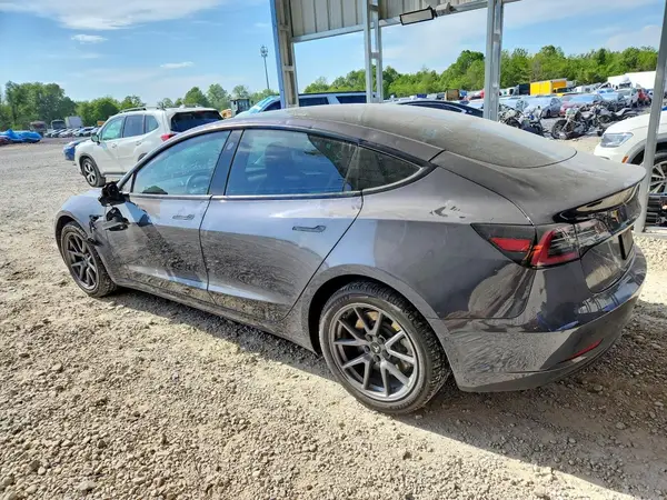 5YJ3E1EB2MF044099 2021 TESLA MODEL 3 - Image 2