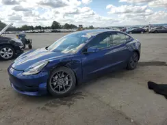 5YJ3E1EB2MF044880 2021 TESLA MODEL 3