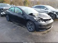 5YJ3E1EB2MF045253 2021 TESLA MODEL 3