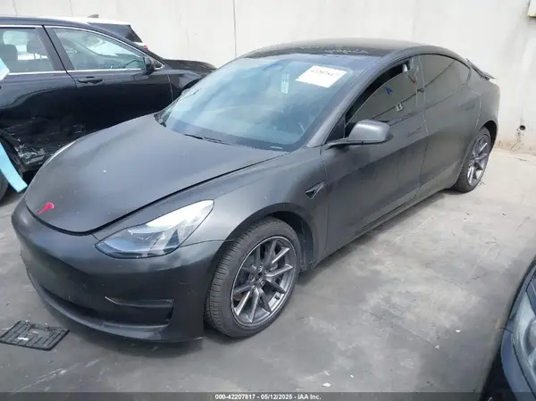5YJ3E1EB2MF045267 2021 TESLA MODEL 3 - Image 2