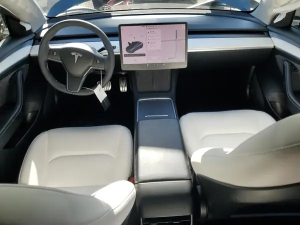 5YJ3E1EB2MF055684 2021 TESLA MODEL 3 - Image 8