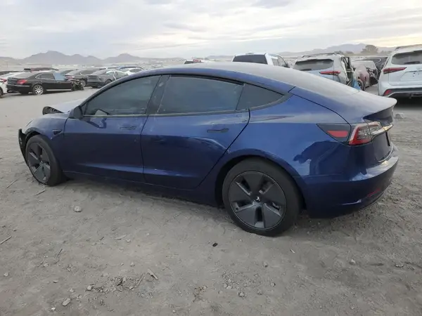5YJ3E1EB2MF055863 2021 TESLA MODEL 3 - Image 2