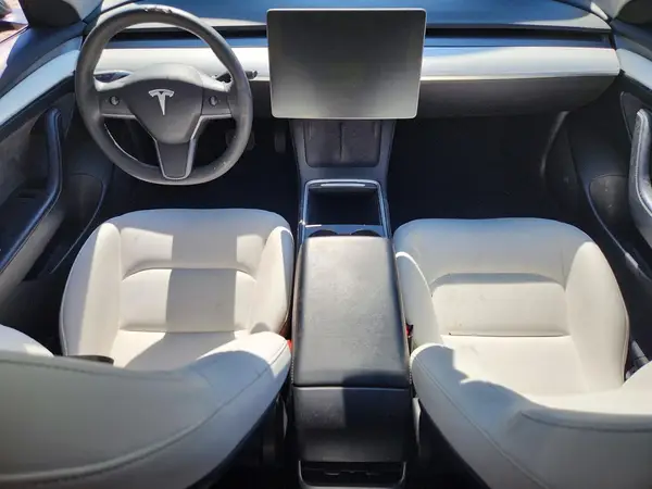 5YJ3E1EB2MF056043 2021 TESLA MODEL 3 - Image 8