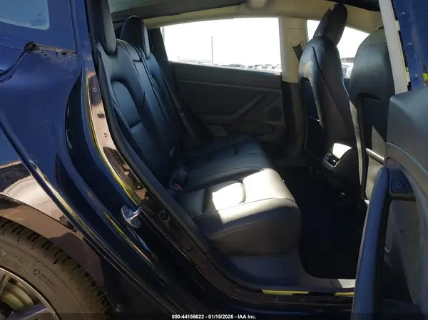5YJ3E1EB2MF061033 2021 TESLA MODEL 3 - Image 8