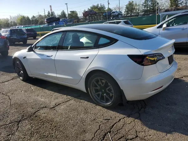 5YJ3E1EB2MF065518 2021 TESLA MODEL 3 - Image 2