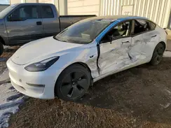 5YJ3E1EB2MF079712 2021 TESLA MODEL 3