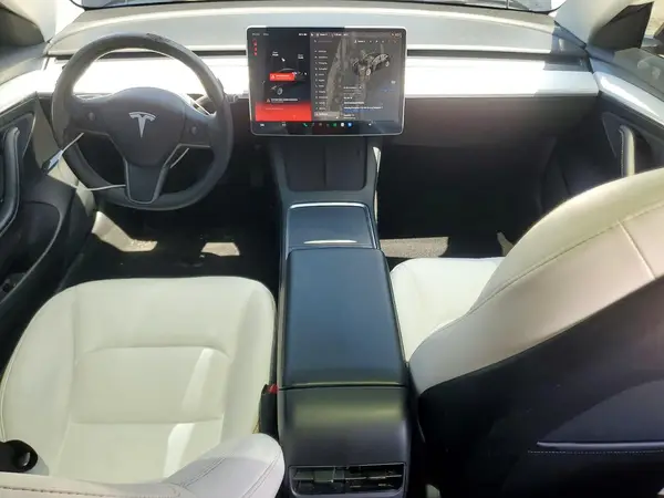 5YJ3E1EB2MF082142 2021 TESLA MODEL 3 - Image 8