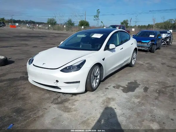 5YJ3E1EB2MF101000 2021 TESLA MODEL 3 - Image 2