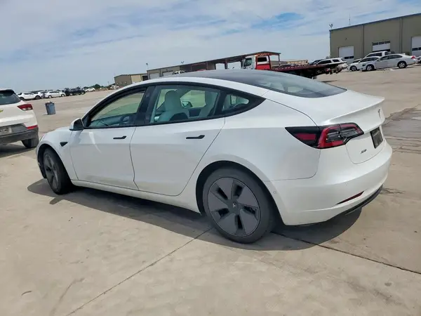 5YJ3E1EB2MF855157 2021 TESLA MODEL 3 - Image 2