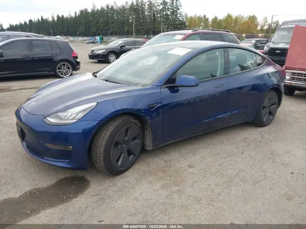 5YJ3E1EB2MF858186 2021 TESLA MODEL 3 - Image 2