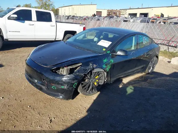 5YJ3E1EB2MF869107 2021 TESLA MODEL 3 - Image 2