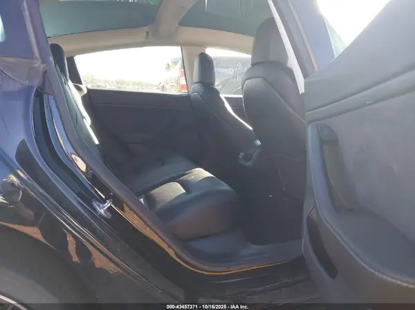5YJ3E1EB2MF869107 2021 TESLA MODEL 3 - Image 8