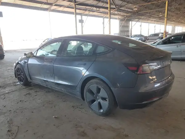 5YJ3E1EB2MF869284 2021 TESLA MODEL 3 - Image 2